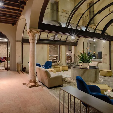 Готель Nh Collection Palazzo